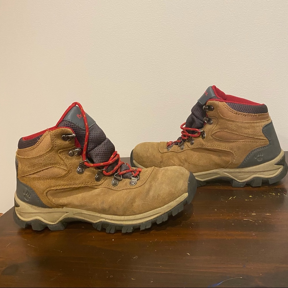 Bearpaw cute hiking boot
